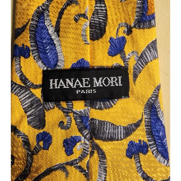 Hanae Mori Mens Silk Tie Yellow Paisley Hand Made France - Picture 2 of 4